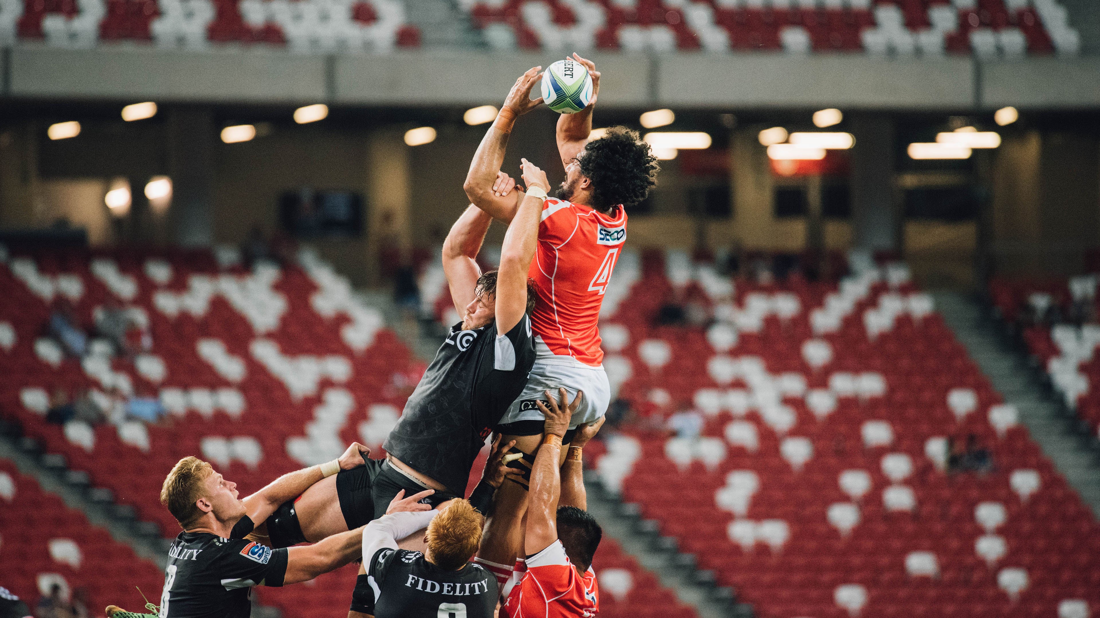 体育mk-“马科斯·莫奇的防守技术与传球能力，助力美洲狮队提升整体战术水平”